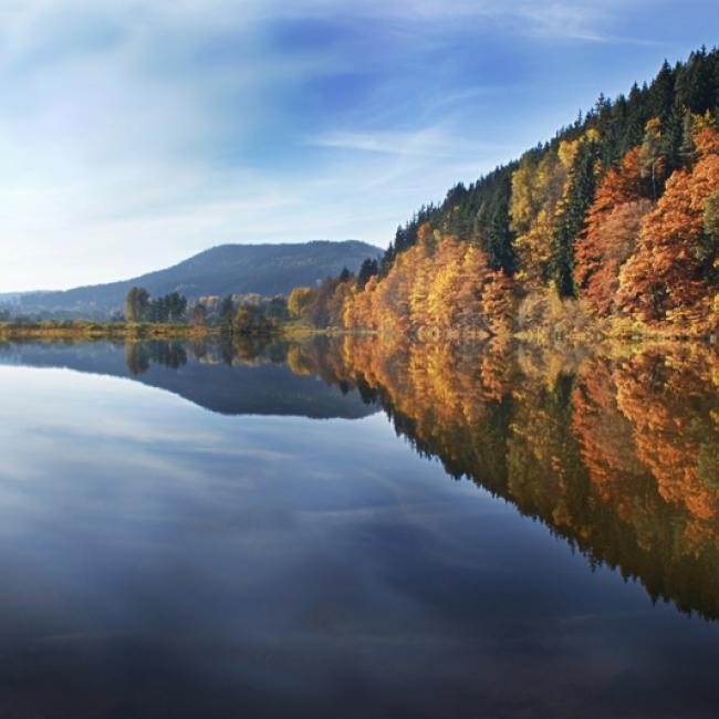 Fotosoutěž VODA 2019 – Ján Bocko: Přehrada Březová u Karlových Varů